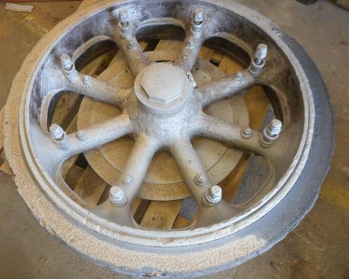 RENOWACJA SPRZĘTU CIĘŻKIEGO - 100 MM HAUBICA GÓRSKA M16 I WÓZKI DO MOŹDZIERZA 220 MM
