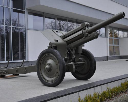 Wyremontowana 122 mm haubica wz.38